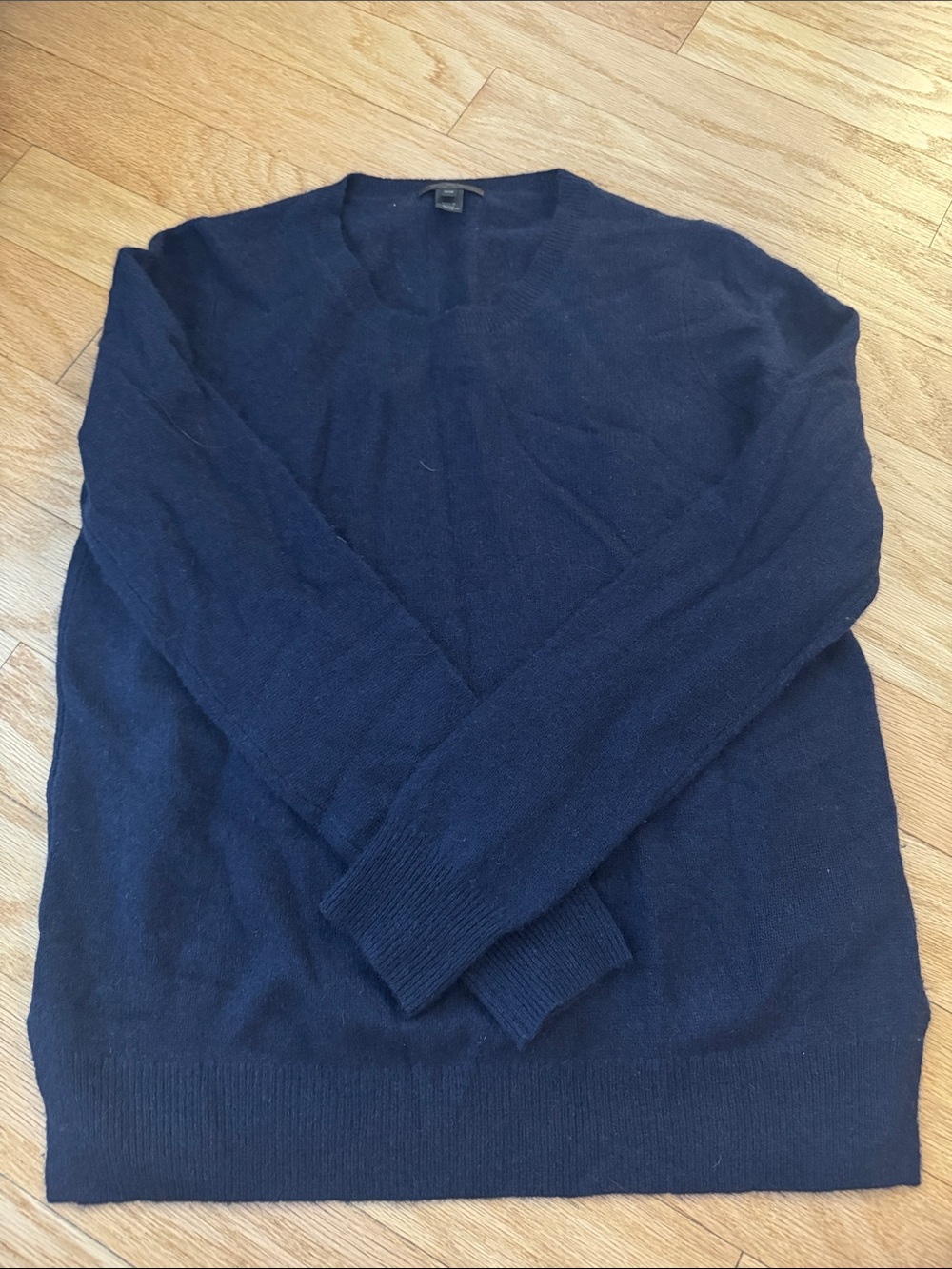 100% cashmere Saks sweater